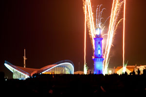 Leuchturm in Flammen Warnemünde 2011